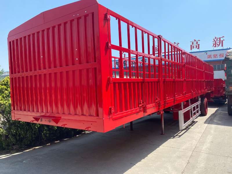 倉(cāng)柵運(yùn)輸半掛車(chē)多久檢查一次